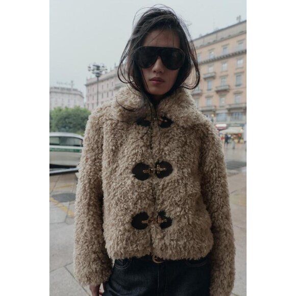 Zara Jackets & Blazers - ZARA FAUX FUR JACKET WITH FIREMAN CLASPS